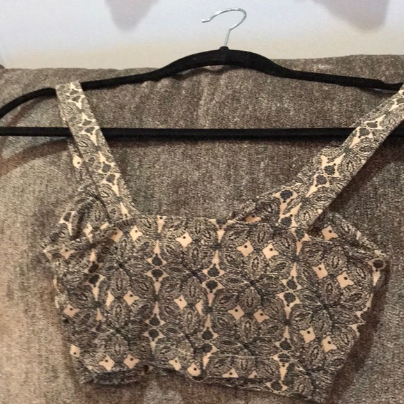 Chloe k crop top. Size xs. Nude - Picture 2 of 2
